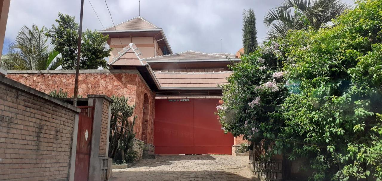 Chambre d'Hôte Villa Maritampona Antsirabe Exterior foto